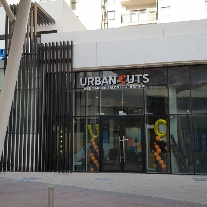 B1 In Yas With Canal View Apartment Abu Dhabi