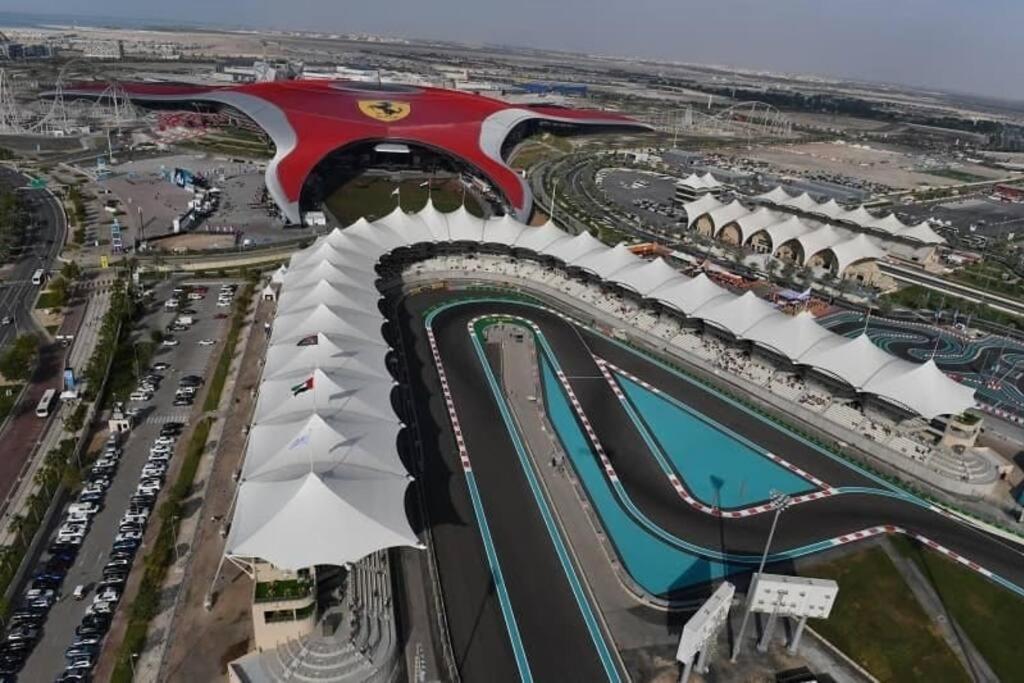 B1 In Yas With Canal View * Abu Dhabi